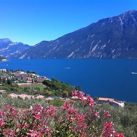 Hotel Villa Margherita Лимоне сул Гарда Екстериор снимка