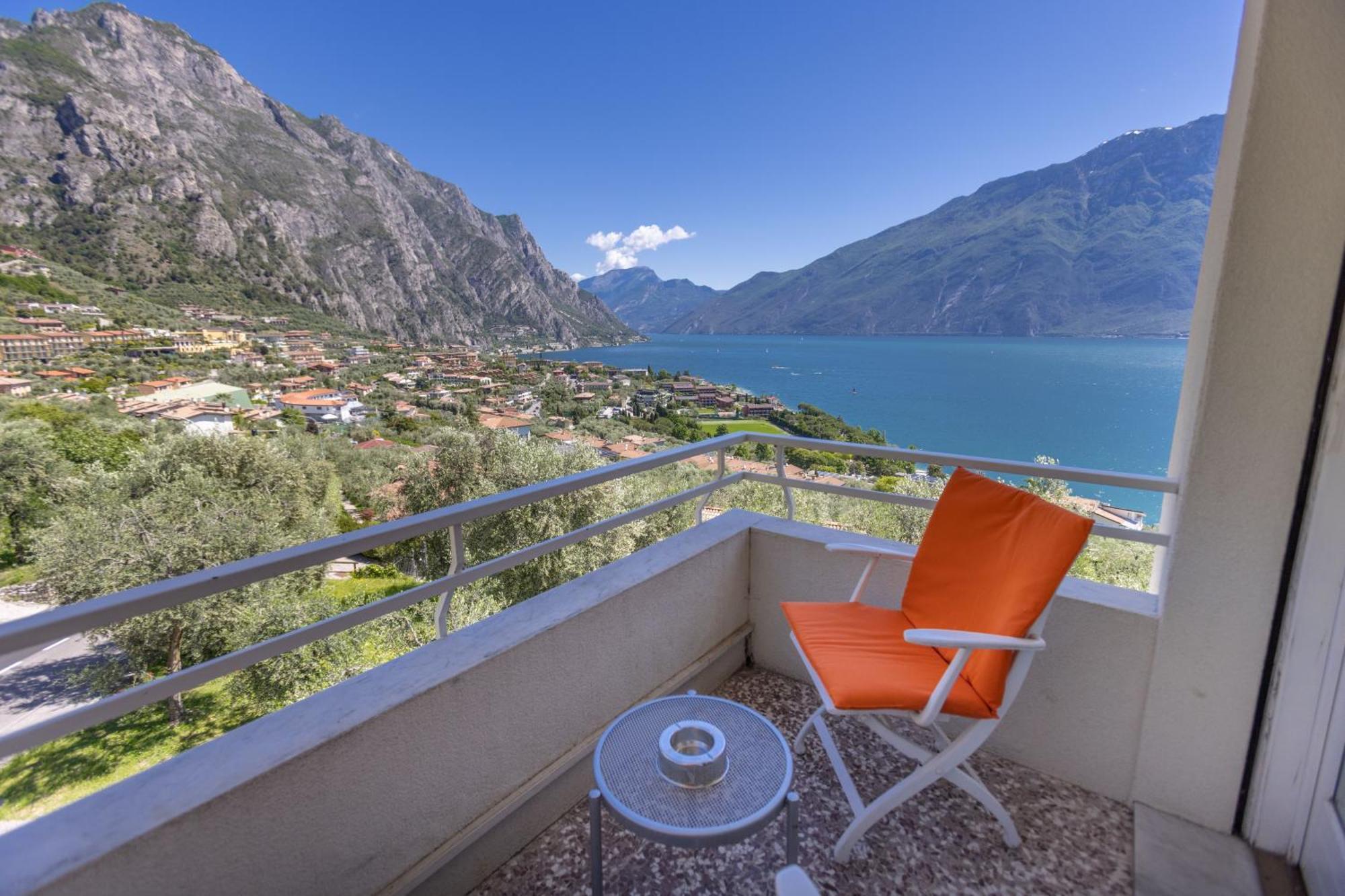 Hotel Villa Margherita Лимоне сул Гарда Екстериор снимка
