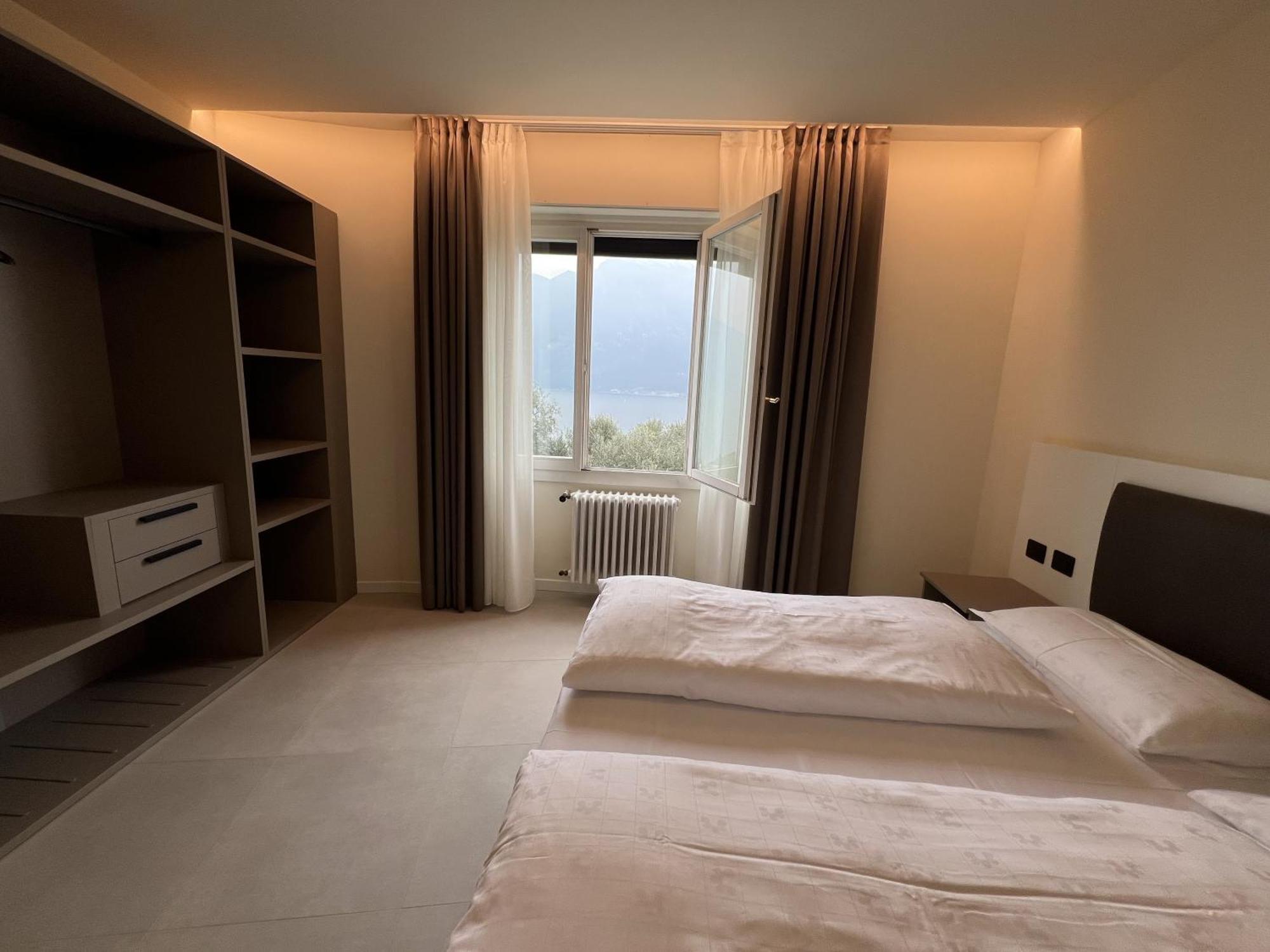 Hotel Villa Margherita Лимоне сул Гарда Екстериор снимка